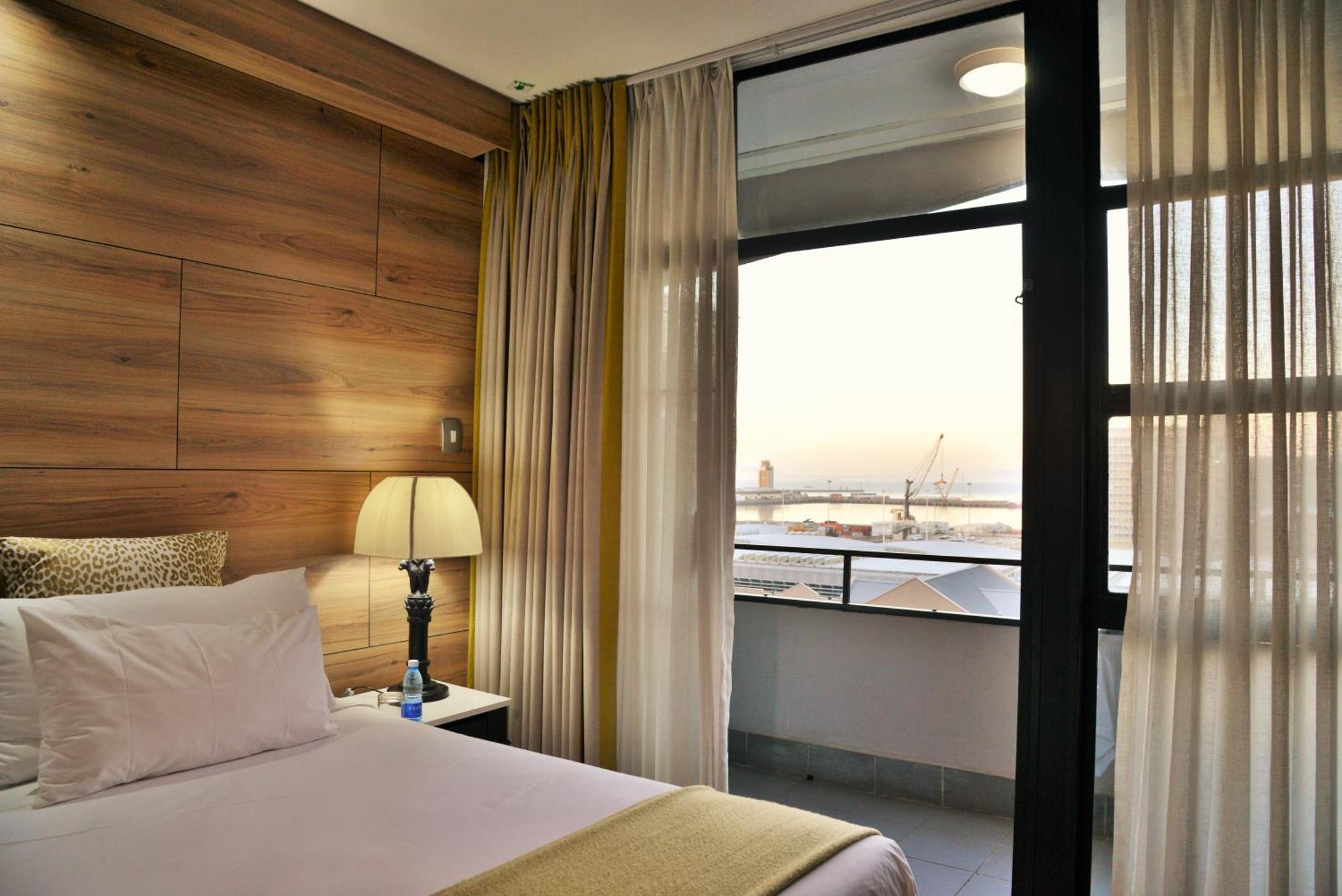 The Capetonian - Halal Hotel เคปทาวน์ ภายนอก รูปภาพ