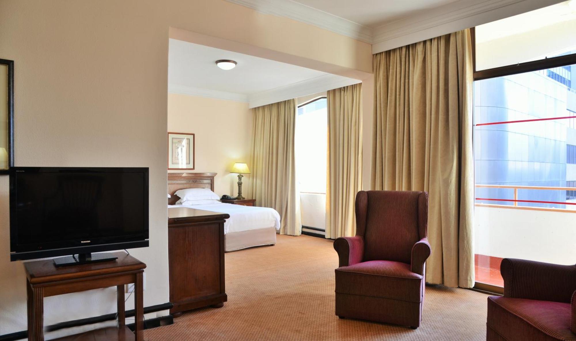 The Capetonian - Halal Hotel เคปทาวน์ ภายนอก รูปภาพ