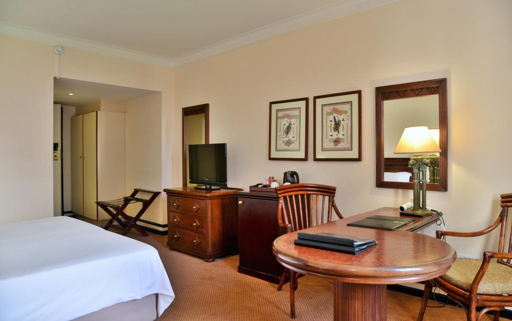 The Capetonian - Halal Hotel เคปทาวน์ ภายนอก รูปภาพ