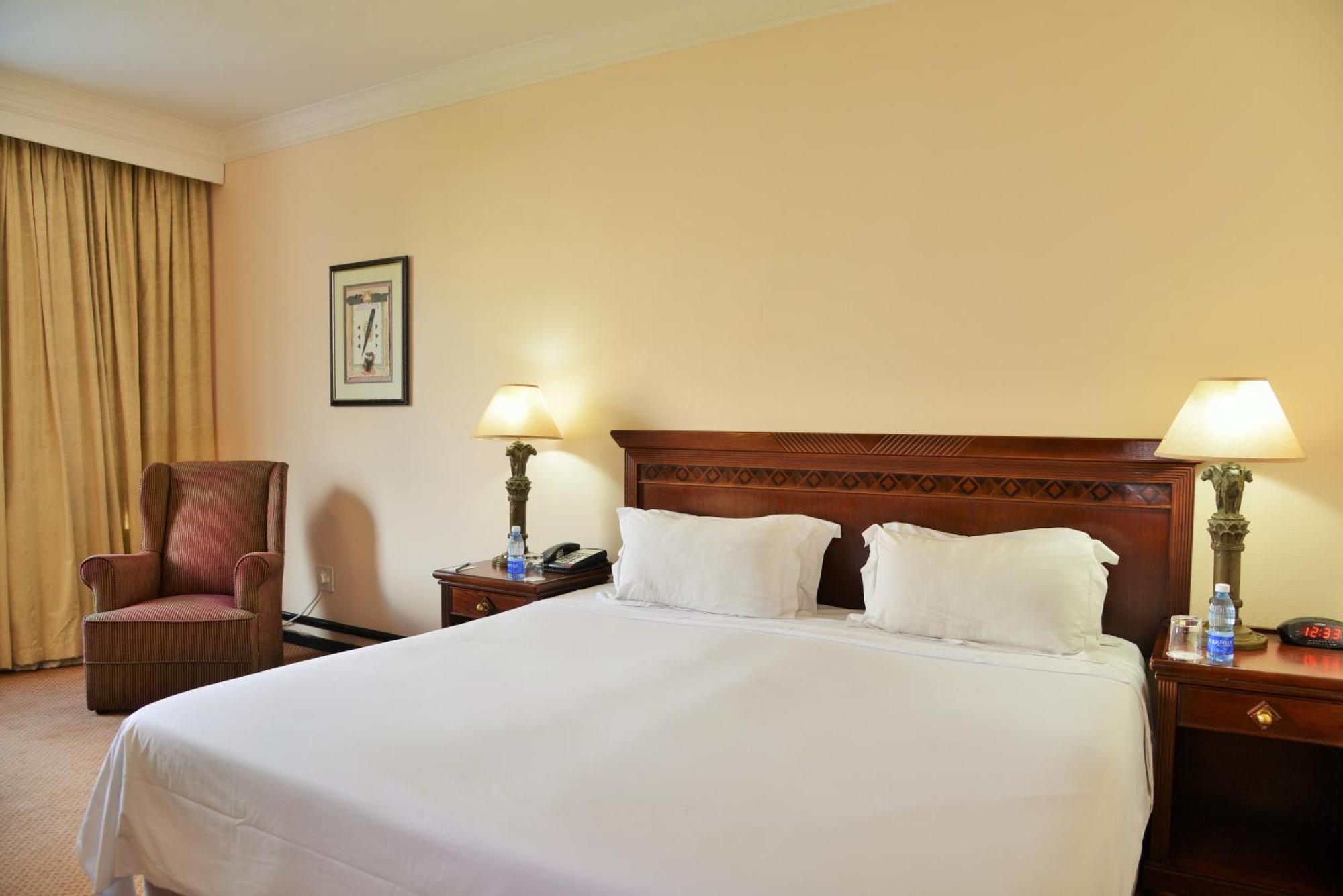 The Capetonian - Halal Hotel เคปทาวน์ ภายนอก รูปภาพ