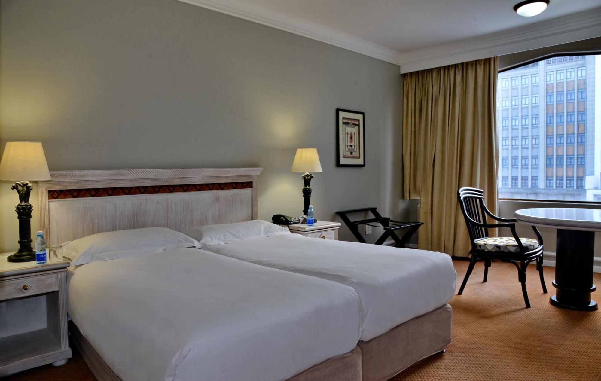 The Capetonian - Halal Hotel เคปทาวน์ ภายนอก รูปภาพ